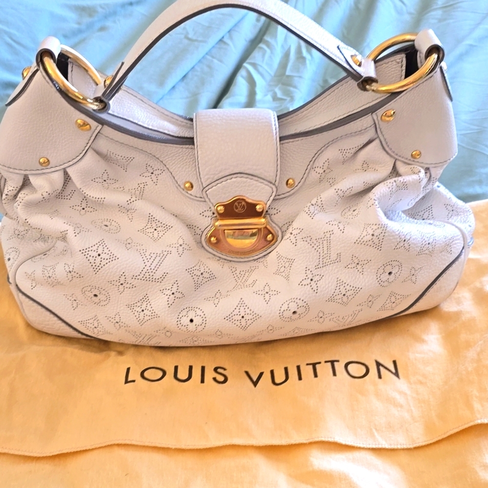 Louis Vuitton LV Mahina Solar PM